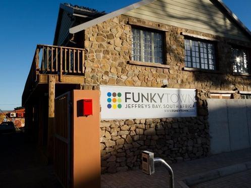 Funky Town Ξενοδοχείο Jeffreys Bay Εξωτερικό φωτογραφία